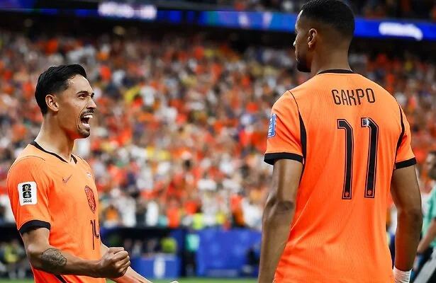 Tijjani Reijnders en Cody Gakpo