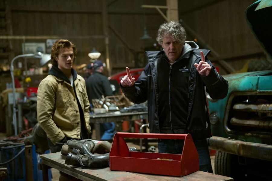 Lucas Till geeft plankgas met monsters in Monster Trucks