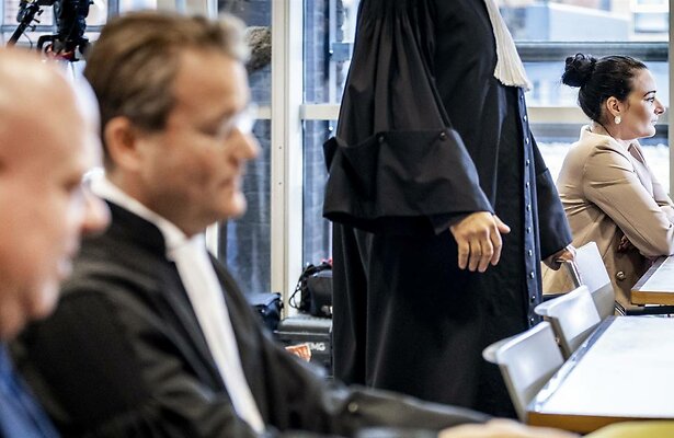 Peter Gillis en Nicol Kremers tegenover elkaar in de rechtbank.