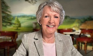 Penelope Keith Remembers... To the Manor Born