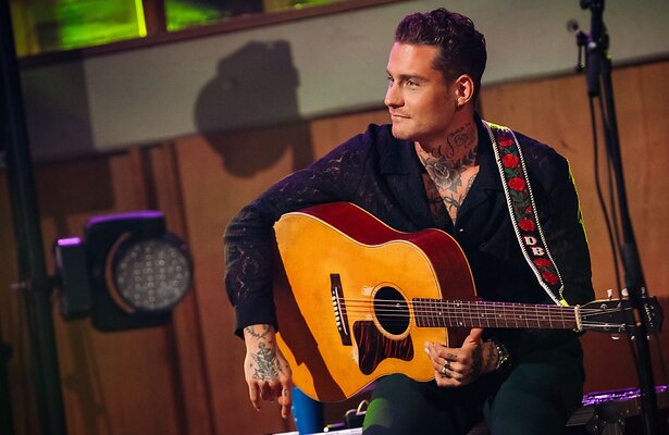 Douwe Bob