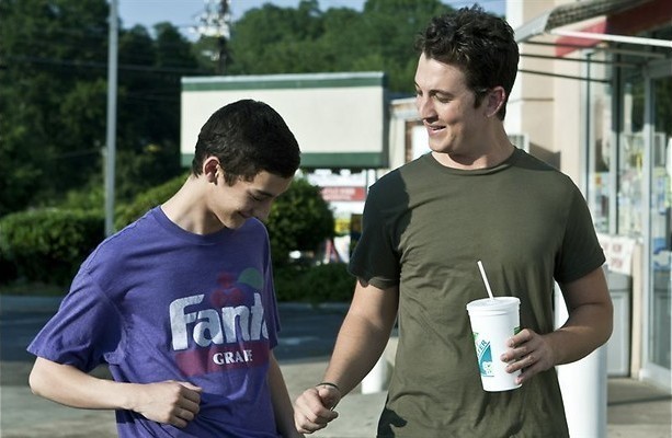 Miles Teller houdt wel van een borreltje