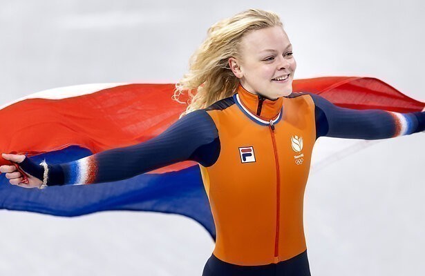 Xandra Velzeboer