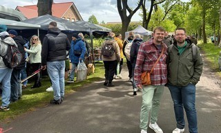Schnäppchenjagd auf dem Mega-Flohmarkt - 10 Kilometer Trödel und Trubel