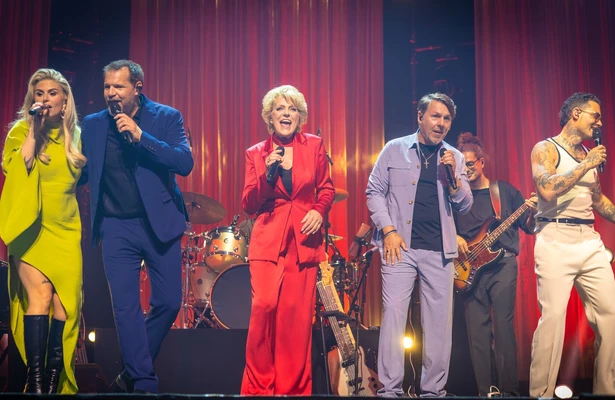 Ahoy Zingt De Nijs