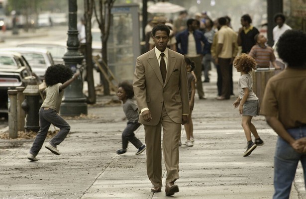 Denzel Washington als Frank Lucas in American Gangster