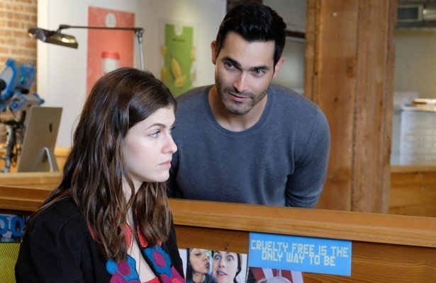 Alexandra Daddario en Tyler Hoechlin in Can You Keep a Secret?