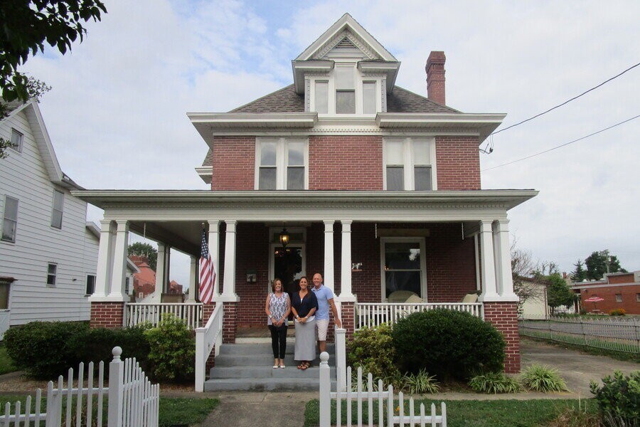House hunters