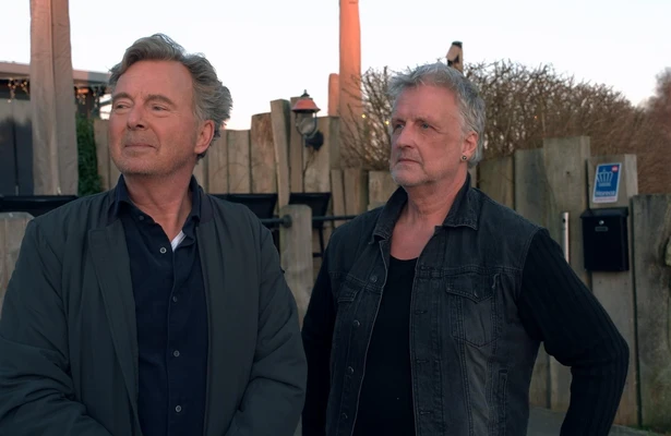 Bert van Leeuwen met René in Het Familiediner