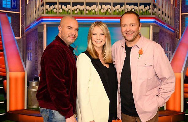 Linda de Mol met Jeroen en Richard voor Ik Hou van Holland