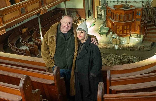Keith en Marj in Ons Droomproject in Wales