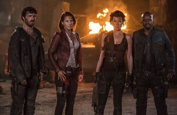 Milla Jovovich en medeacteurs uit Resident Evil: The Final Chapter