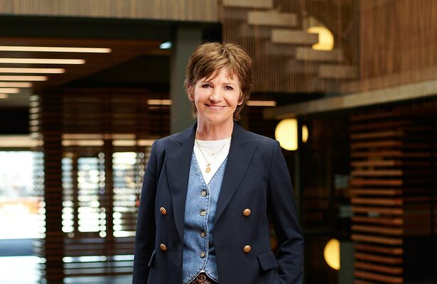 Martine van Os