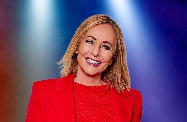 Angela Groothuizen