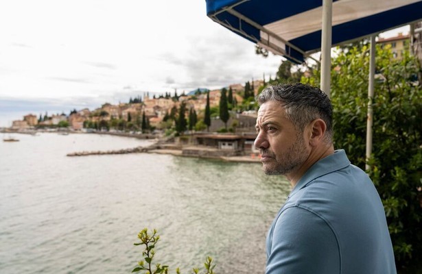 Warren Brown in A Taste for Murder