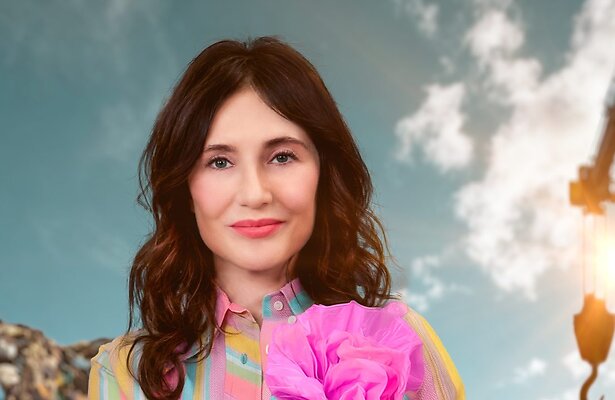Carice van Houten voor A Beautiful Mess
