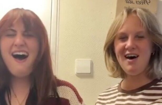 Jennie en Aida Jelies