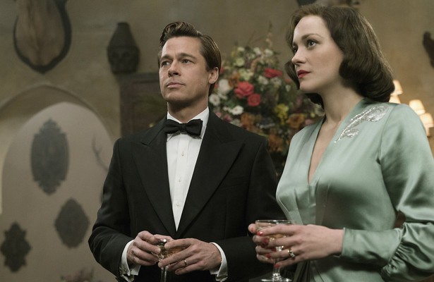 Marion Cotillard en Brad Pitt in Allied