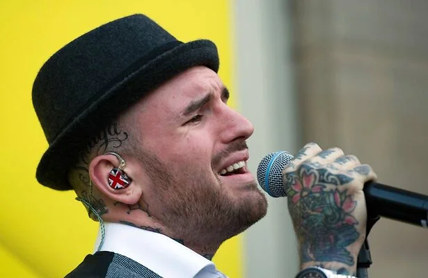 Ben Saunders tijdens een optreden.