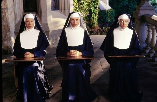 Lucy Liu, Cameron Diaz en Drew Barrymore in Charlie's Angels: Full Throttle
