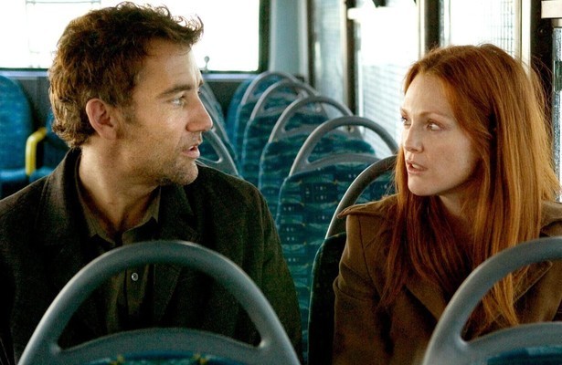 Clive Owen als Theo Faron en Julianne Moore als Julian in Children of Men