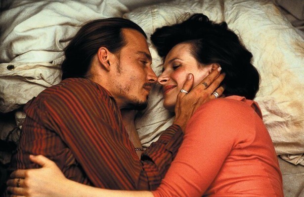 Juliette Binoche en Johnny Depp in Chocolat