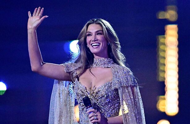 De Australische inzending Delta Goodrem.