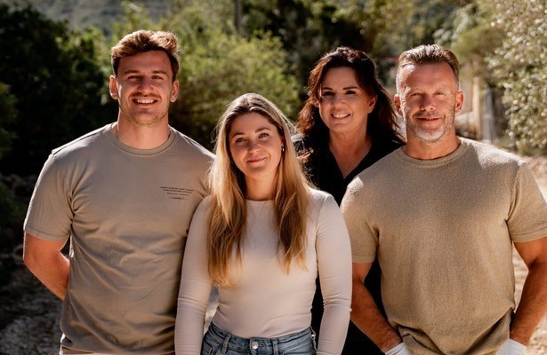 Daniël, Demi, Elisa & Jurgen