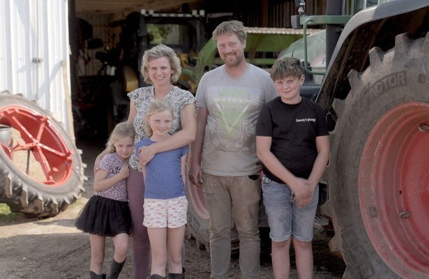 Familie Wieggers voor De Boer Op