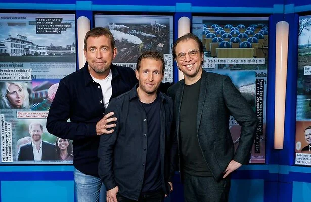 Harm Edens, Peter Pannekoek en Jan Jaap van der Wal voor Dit Was het Nieuws