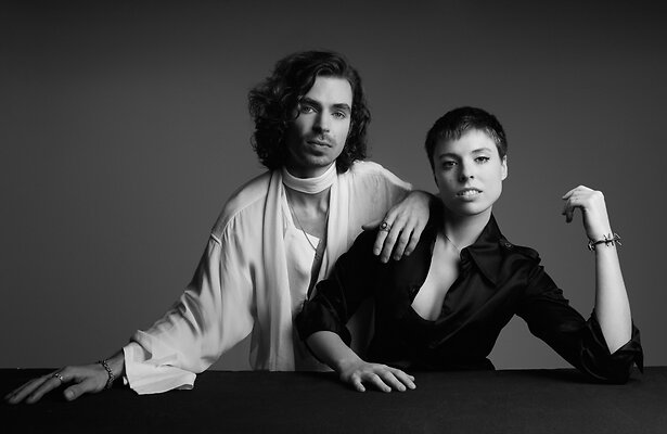 Mia Nicolai & Dion Cooper 