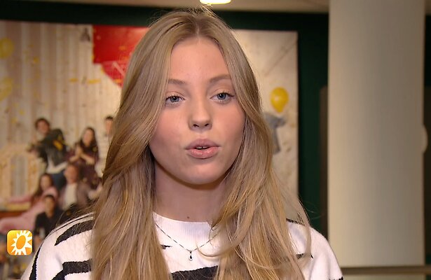 Noa speelt Nola