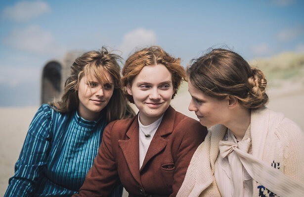 Marie-Mae van Zuilen, Josephine Arendsen, Florence Vos Weeda