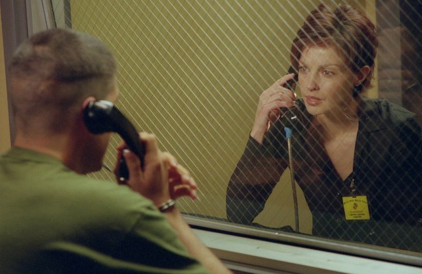 James Caviezel en Ashley Judd in High Crimes