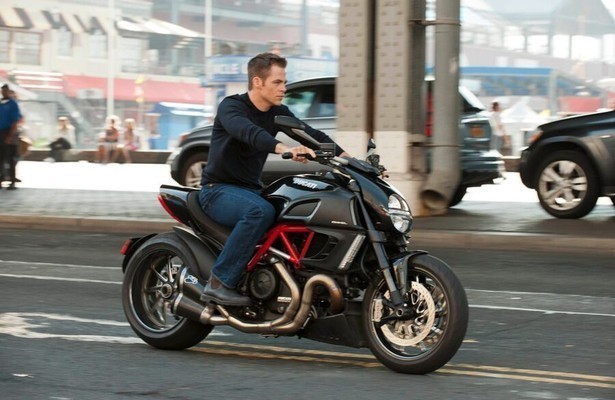 Chris Pine in Jack Ryan: Shadow Recruit