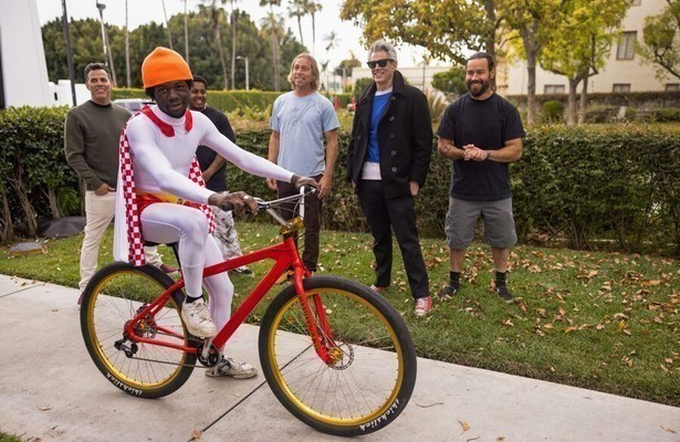 Still uit Jackass Forever