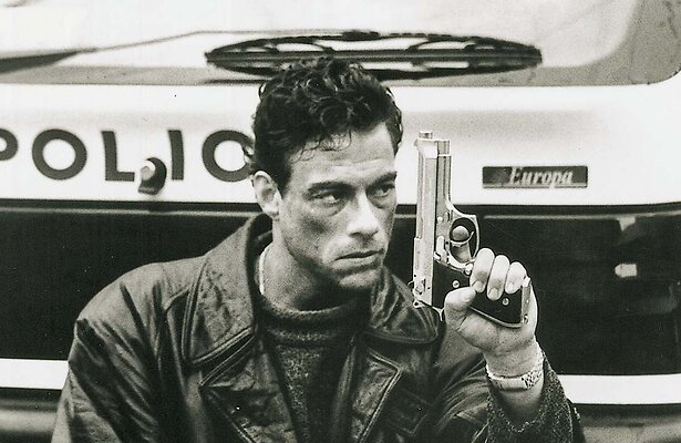 Jean-Claude van Damme in Maximum Risk