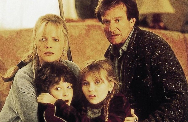 Bonnie Hunt, Bradley Pierce, Kirsten Dunst en Robin Williams in Jumanji