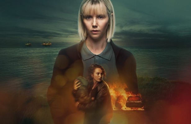 Lauren Lyle als Karen Pirie