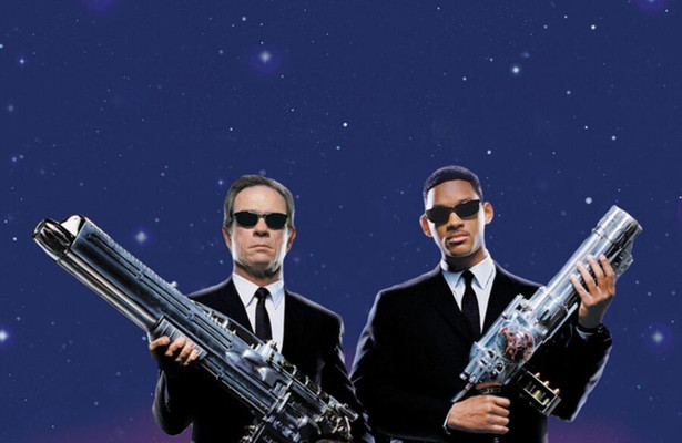 Tommy Lee Jones en Will Smith in Men in Black