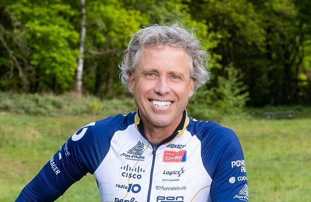 Michael Boogerd voor Alpe d'Huez
