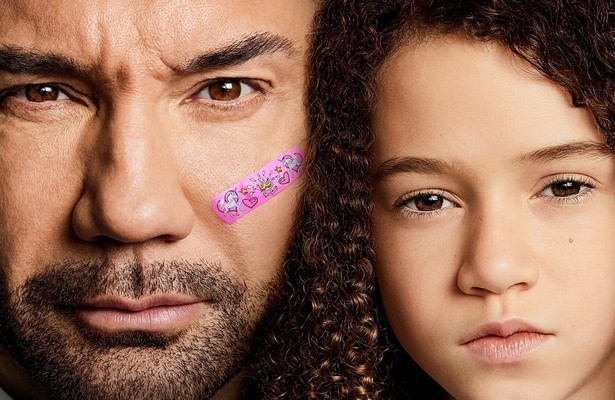 Dave Bautista en Chloe Coleman