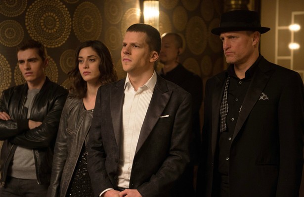 Dave Franco, Lizzy Caplan, Jesse Eisenberg en Woody Harrelson in Now You See Me 2