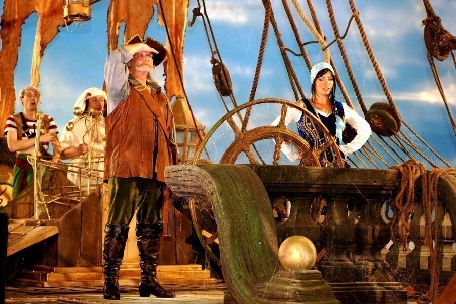 Piet Piraat en het vliegende schip