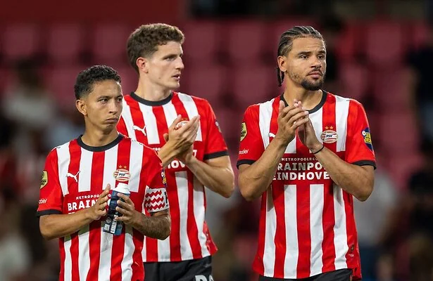 Mauro Junior, Guus Til en Armando Obispo (PSV)