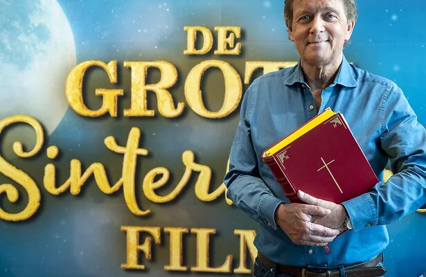 Robert ten Brink meent dat Pietentijd het Sinterklaasjournaal niet in de weg zit