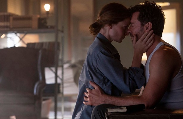 Rebecca Ferguson als Mae & Hugh Jackman als Nick Bannister