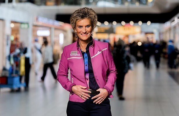 Floormanager Josée uit Schiphol Airport 