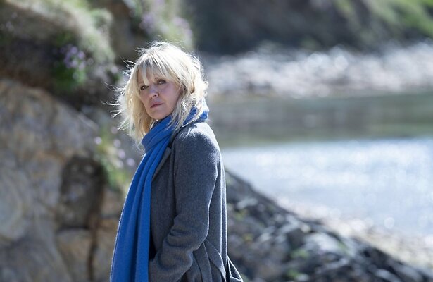 Ashley Jensen als DI Ruth Calder in Shetland