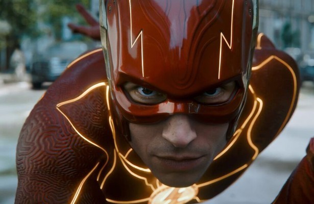 Ezra Miller als Barry Allen in The Flash